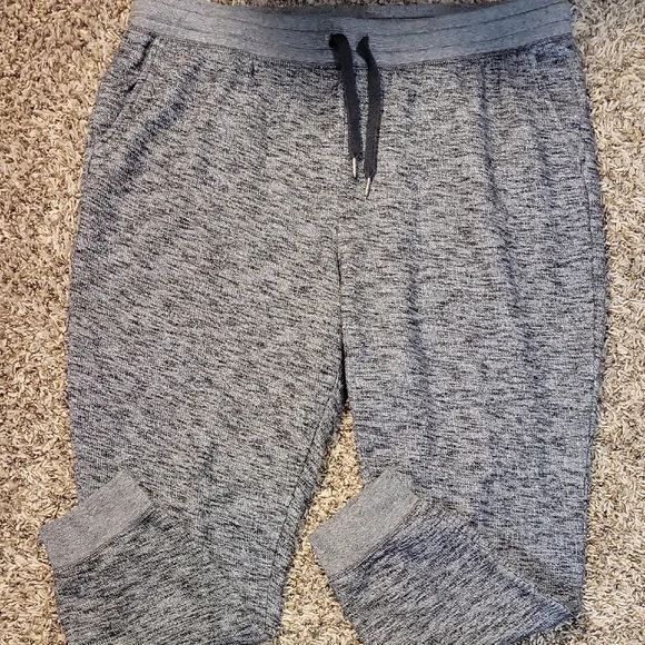 Old Navy Heather Gray Kids Joggers - Picture 1 of 6